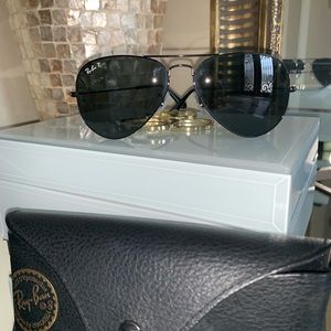 Ray-Ban Polarized Aviator sunglasses
